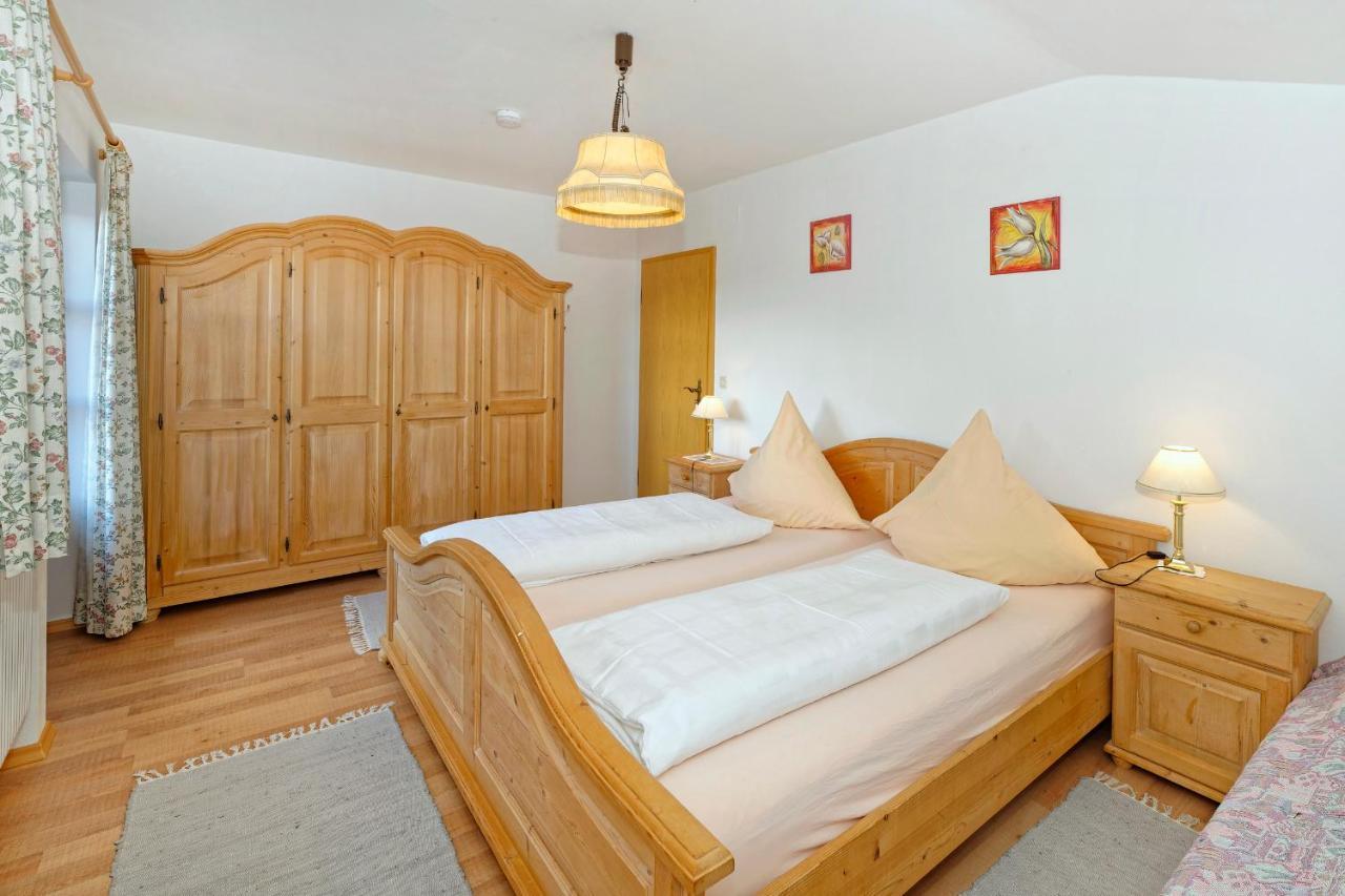 Gaestehaus Koyerbauer Boardinghouse Aschau im Chiemgau Eksteriør billede